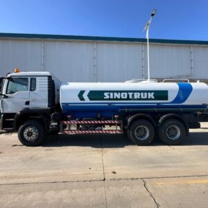 SINOTRUK HOWO TX (Citerne à eaux)